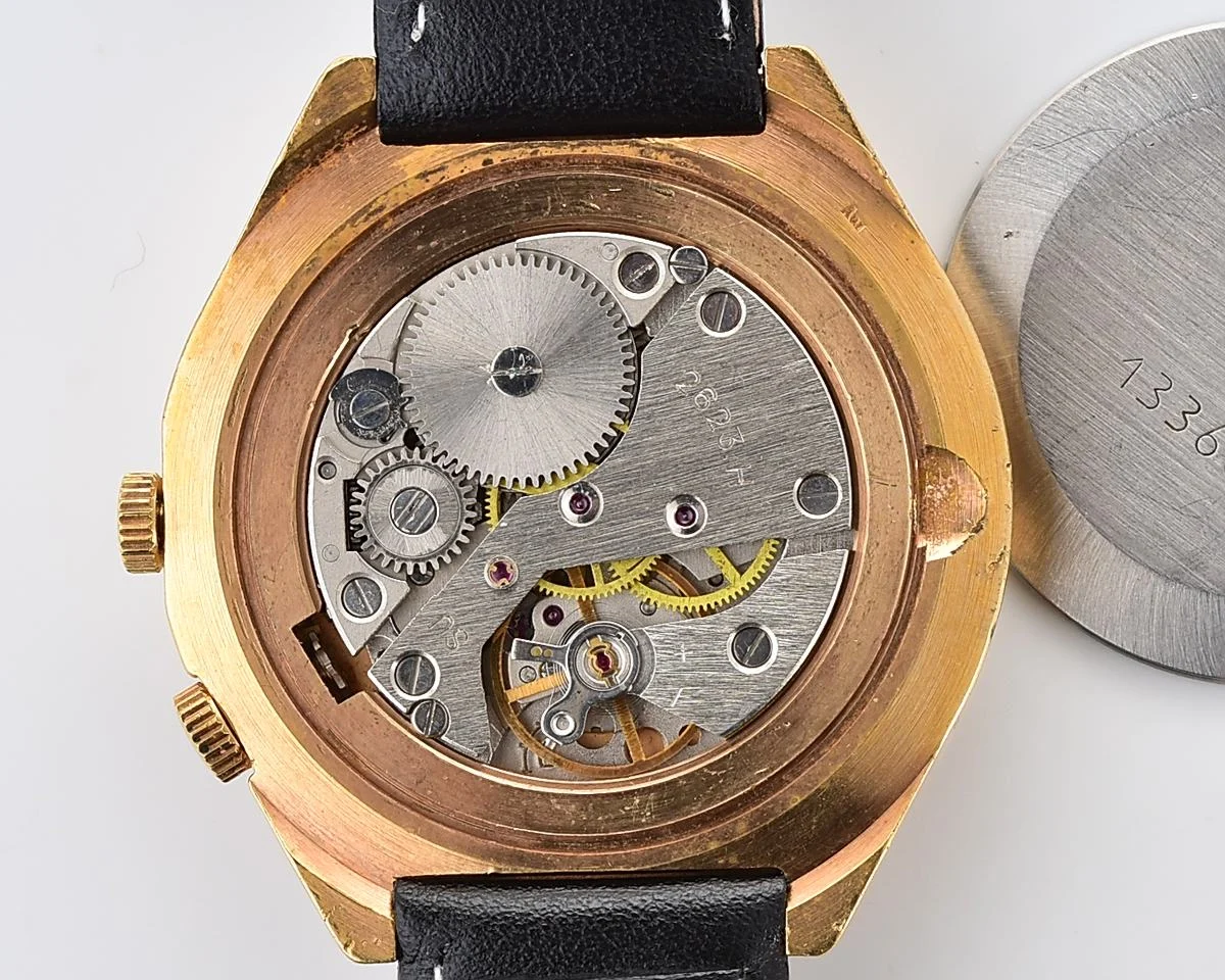 Excellent Soviet Raketa World Traveler (Goroda) wristwatch with 24 hours 2623.H mechanical movement