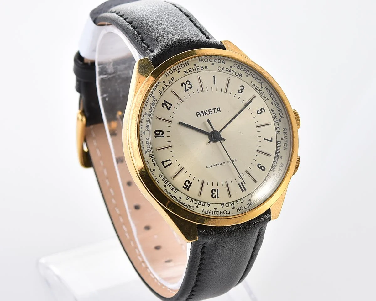 Excellent Soviet Raketa World Traveler (Goroda) wristwatch with 24 hours 2623.H mechanical movement