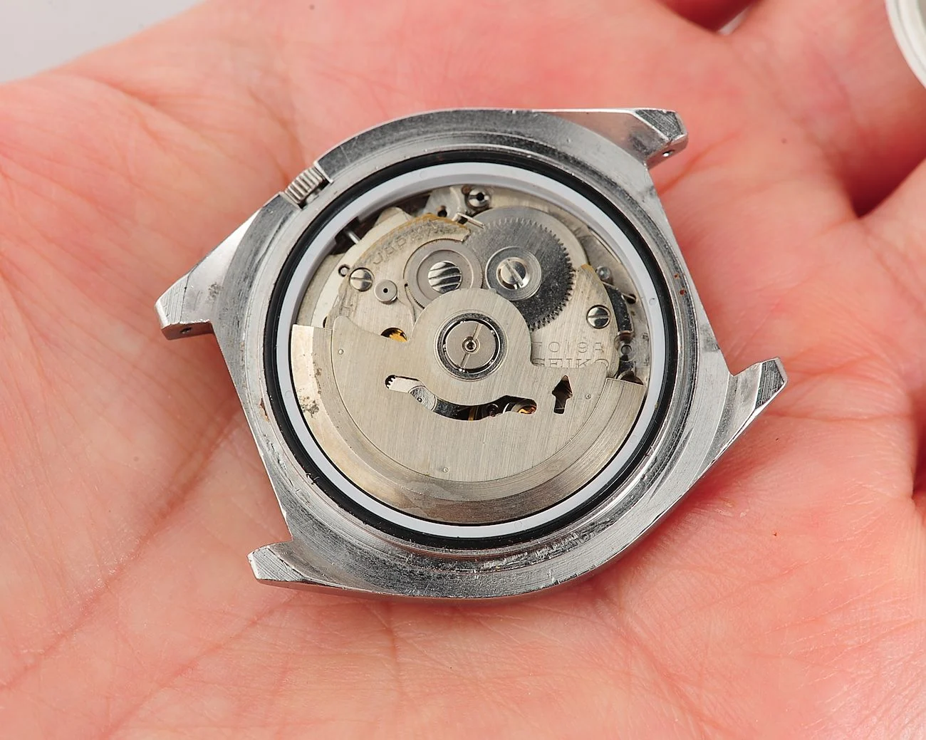 Vintage 1975 Seiko 5 Actus Automatic - Rare "No-5" Silver Sunburst Dial with Original Stamped Bracelet