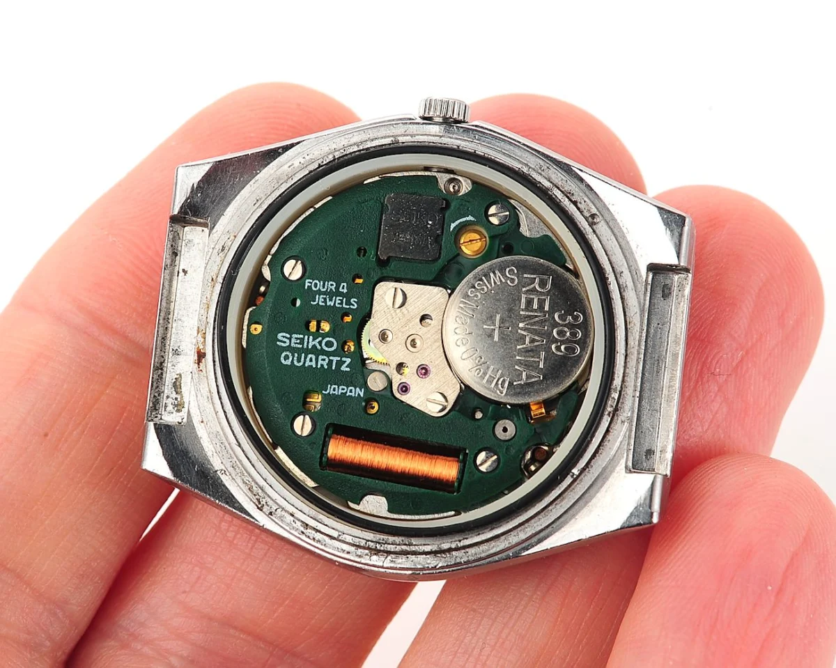 SEIKO QUARTZ TYPE II 稼働　新品風防・電池　1977年製 Vintage Seiko Type II Quartz with Forest Green Dial - from