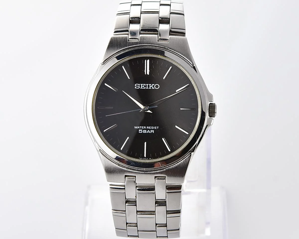 Seiko Spirit stylish slim quartz watch with integrated bracelet, May 2002 or 2012