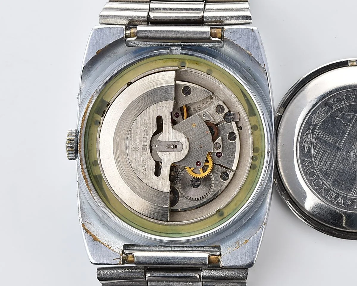 Slava-tank Soviet automatic vintage watch – 25th Congress of Communist Party of Soviet Union commemorative, 1976! - Image 12