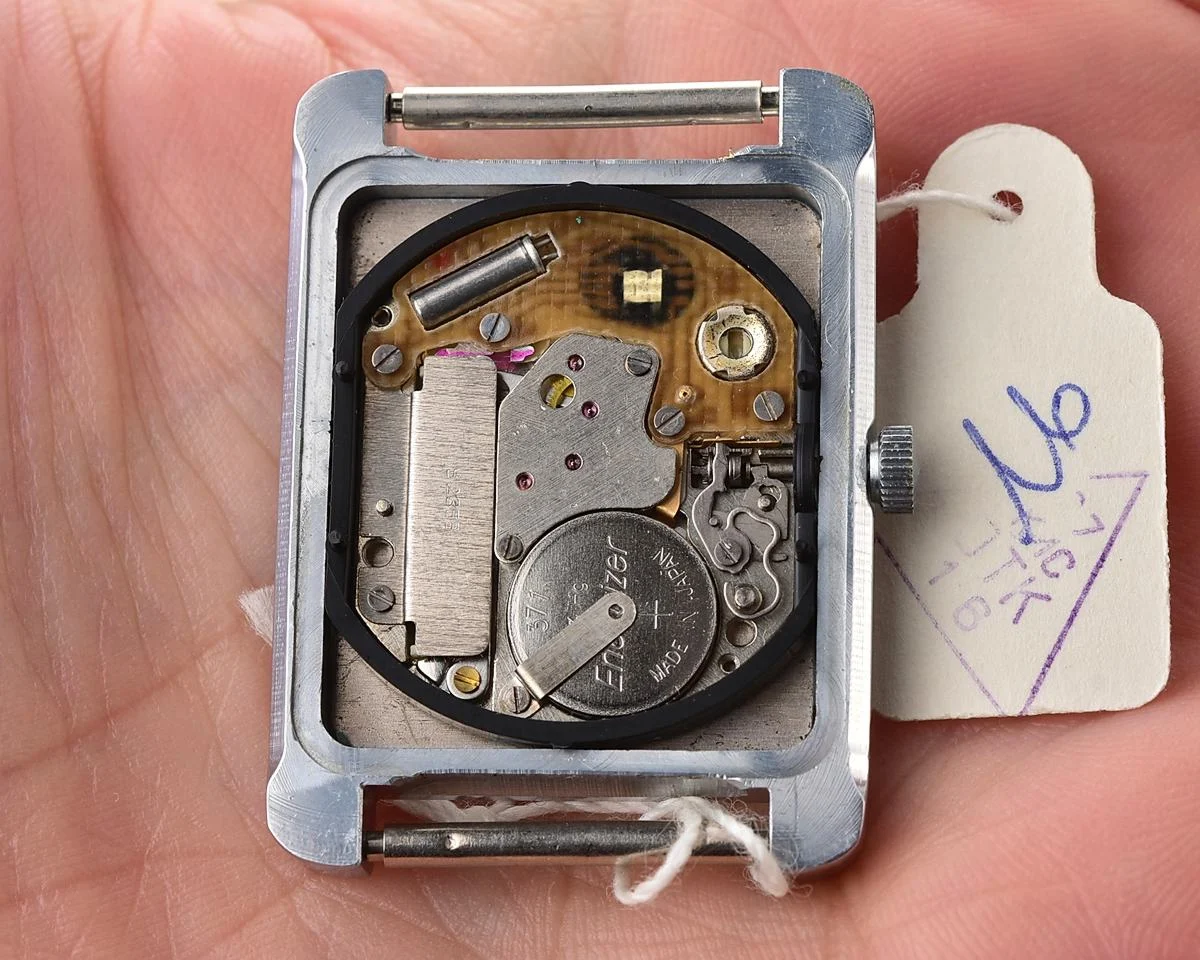 TIME CAPSULE: Soviet Slava with quartz movement – New Old Stock (NOS)!