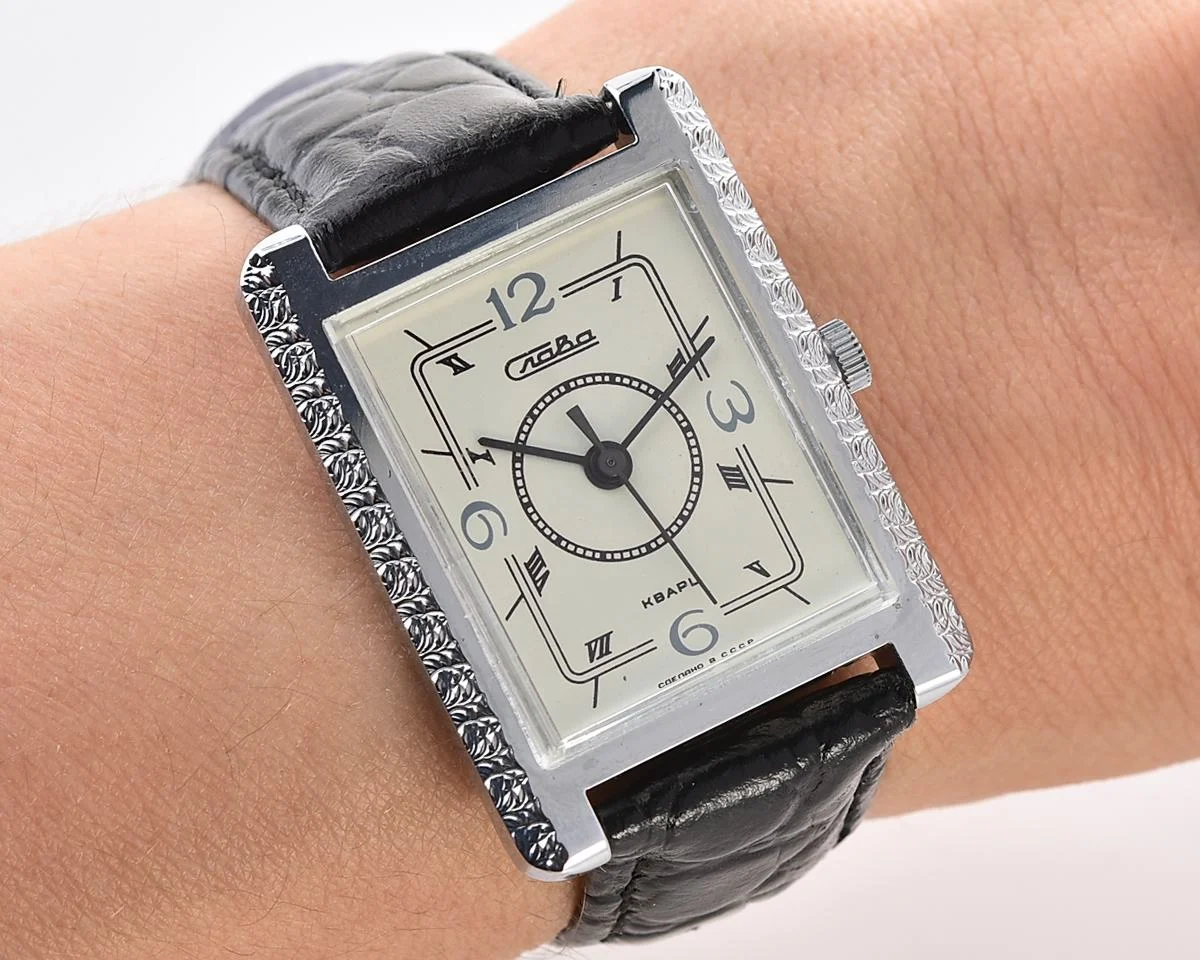 TIME CAPSULE: Soviet Slava with quartz movement – New Old Stock (NOS)!