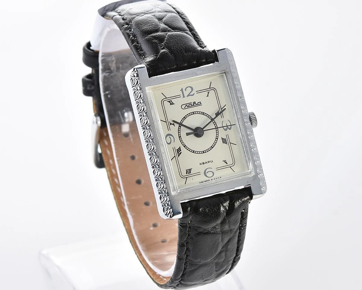TIME CAPSULE: Soviet Slava with quartz movement – New Old Stock (NOS)!