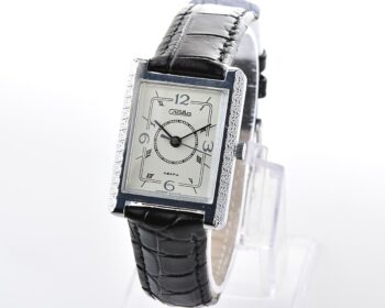 Vintage soviet SLAVA with automatic quartz movement - New Old Stock(NOS)!