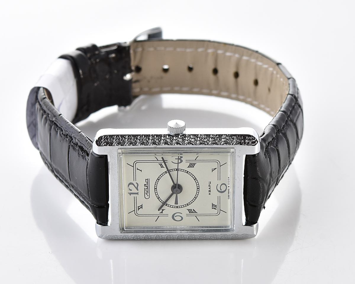 Vintage soviet SLAVA with automatic quartz movement - New Old Stock(NOS)!