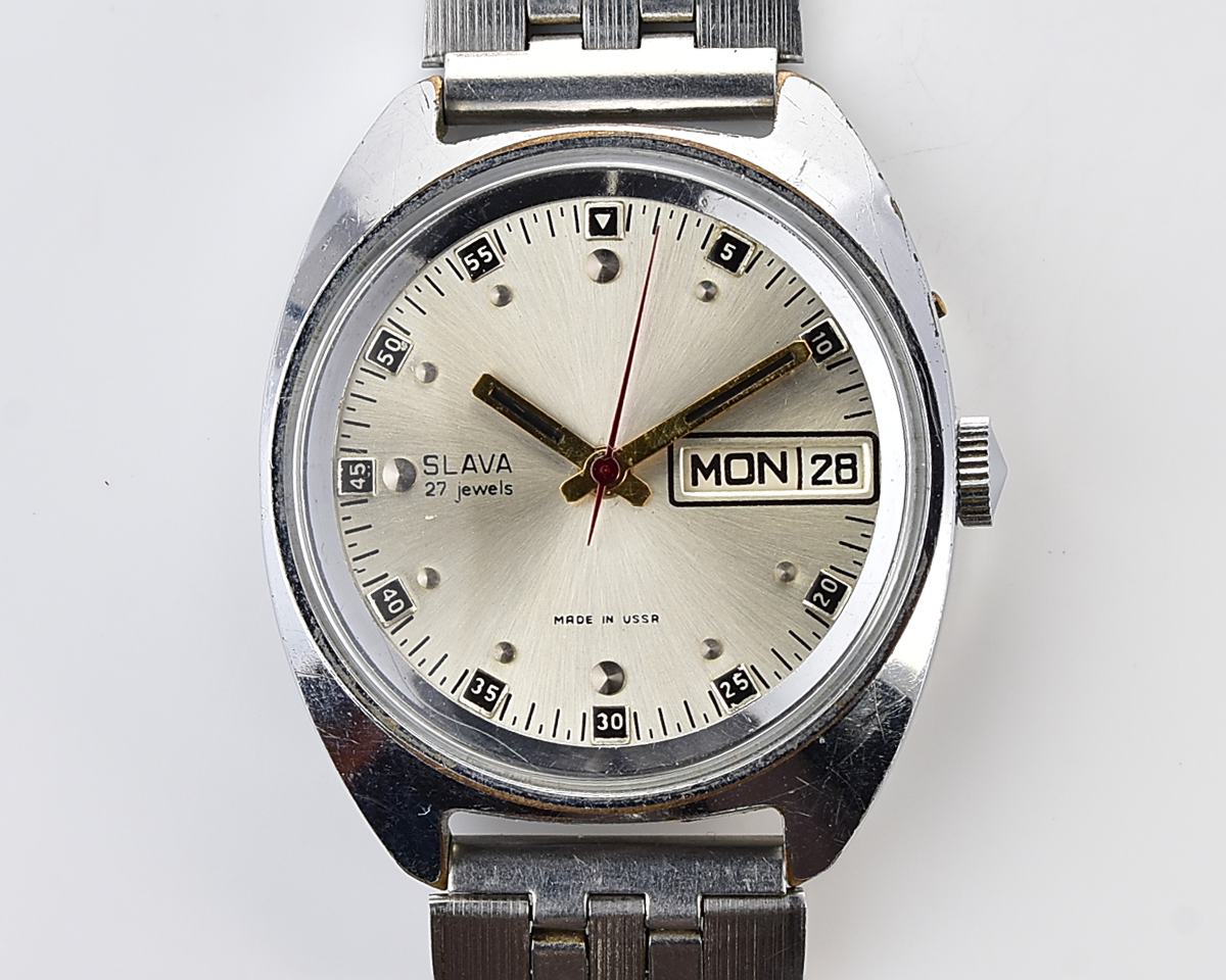 Large Slava soviet mechanical vintage watch – automatic self winding movement