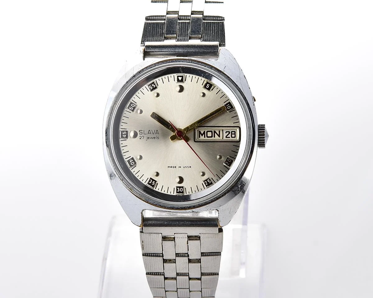 Large Slava Soviet mechanical vintage watch – automatic self winding movement
