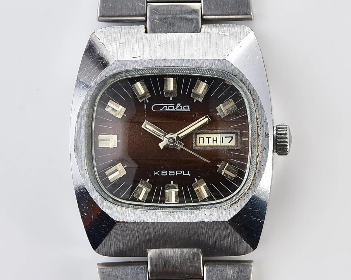 Soviet Slava quartz wristwatch with beautiful faceted crystal