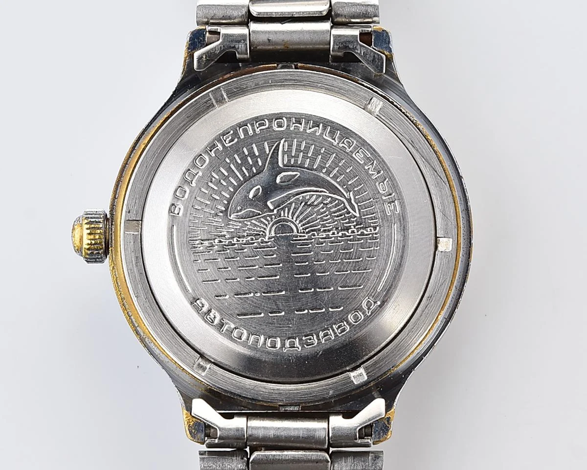Vostok Amphibia with automatic self winding movement – Submarine captain!
