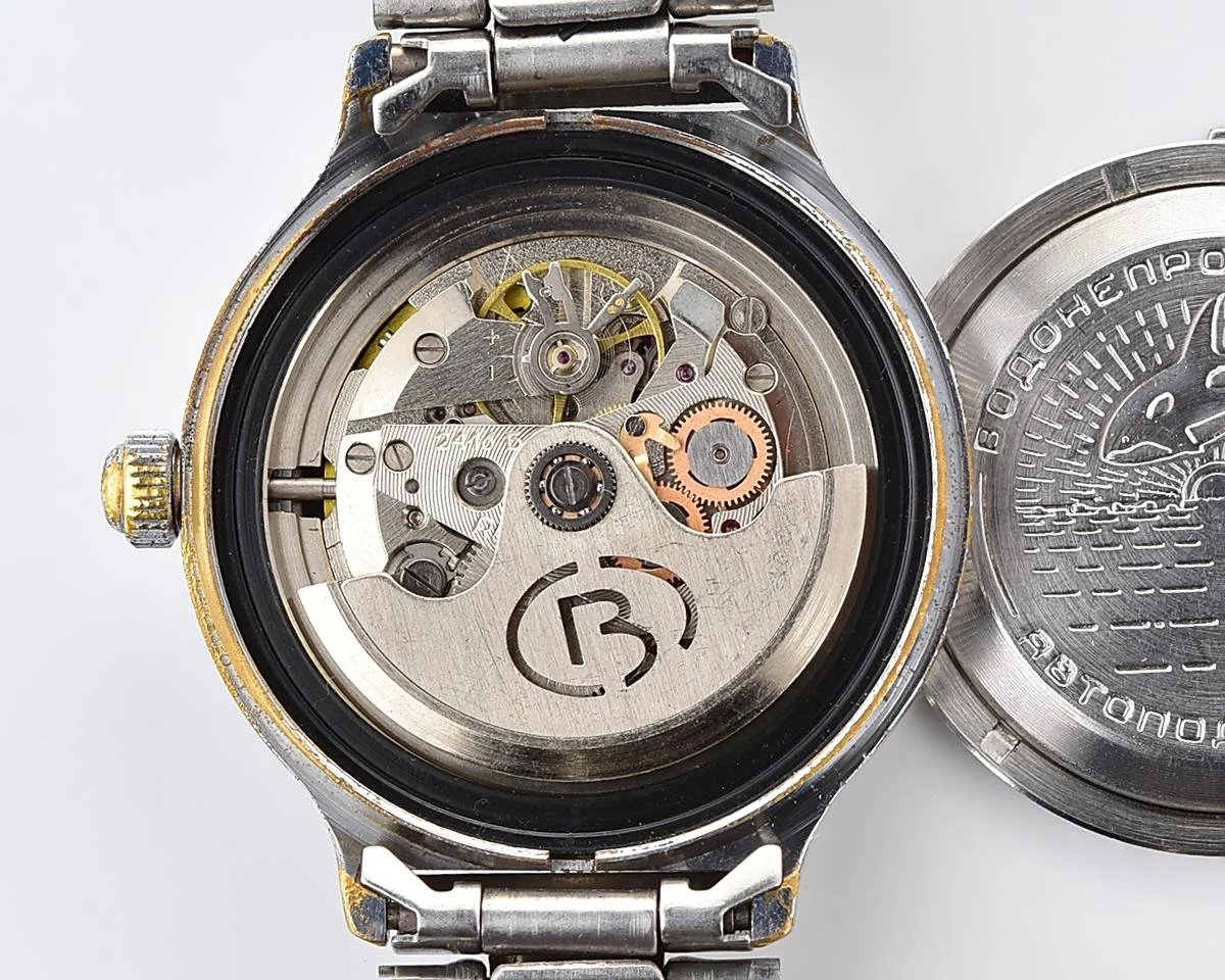 Vostok Amphibia with automatic self winding movement – Submarine captain!