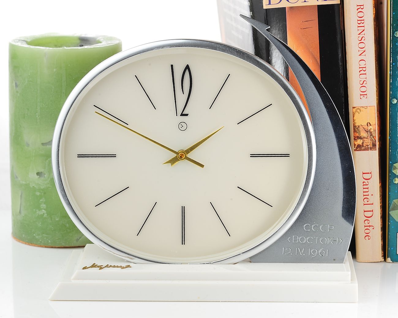 Molnija Vostok-1 space flight commemoration table clock, from January 1966 - with box &passport!