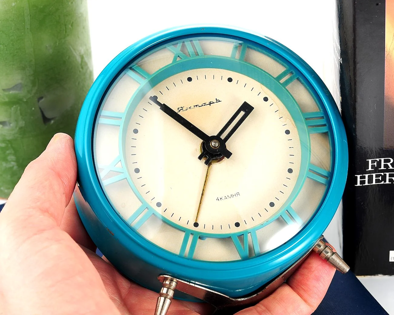 Yantar(or Jantar) vintage Soviet mechanical alarm clock - cerulean blue, 4.25 inches diameter