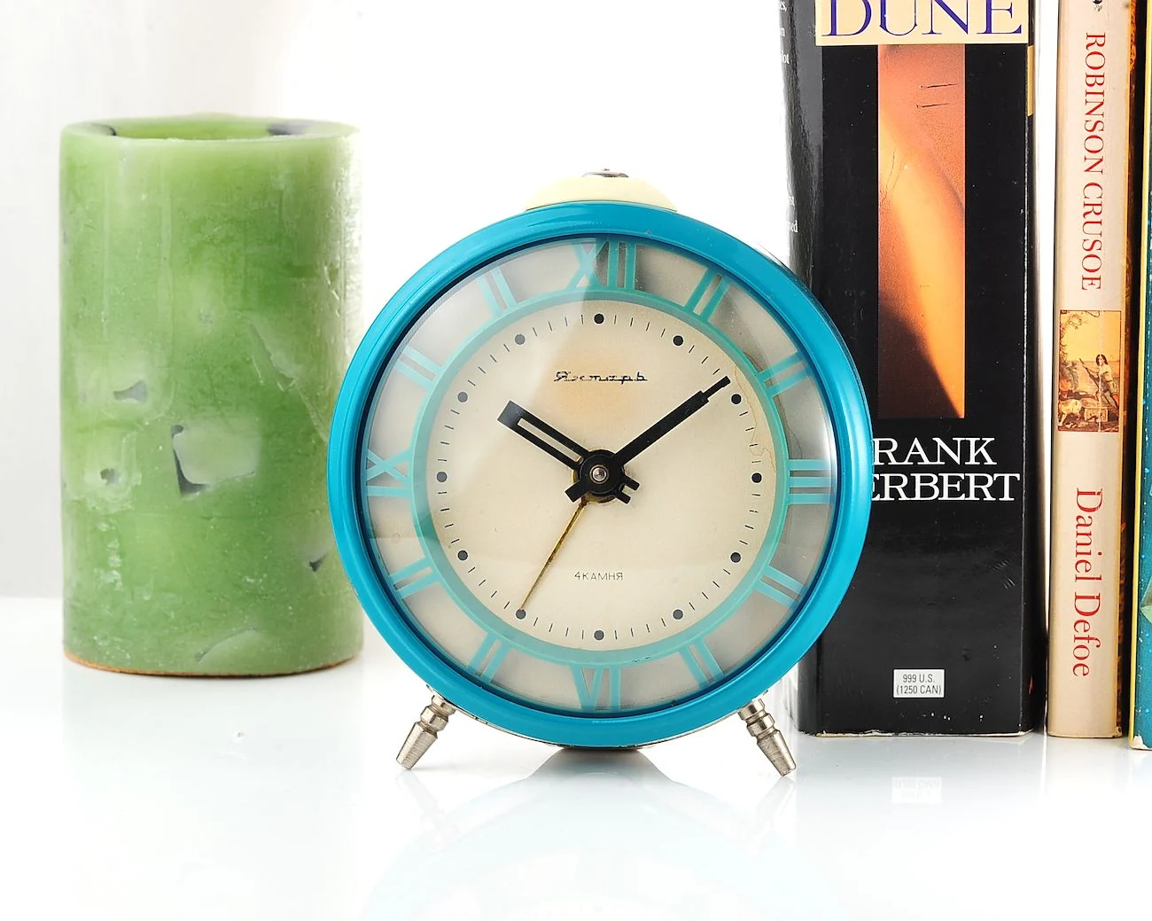 Yantar(or Jantar) vintage Soviet mechanical alarm clock - cerulean blue, 4.25 inches diameter