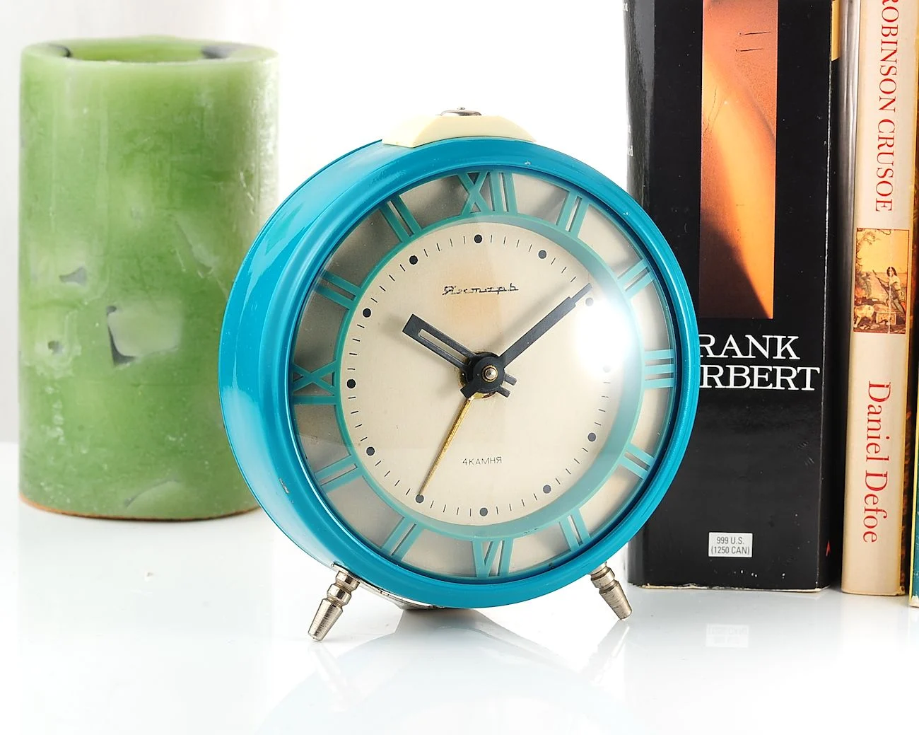 Yantar(or Jantar) vintage Soviet mechanical alarm clock - cerulean blue, 4.25 inches diameter