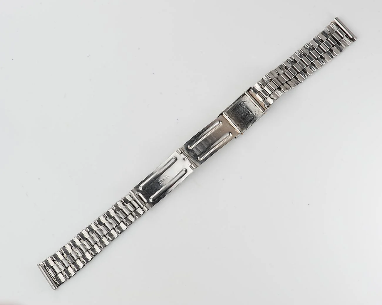 Vintage Soviet stainless steel 18mm watch bracelet with Leningrad buckle