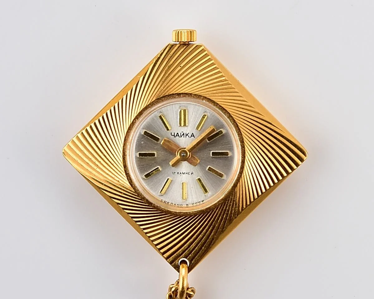 TIME CAPSULE: Chaika vintage Soviet mechanical watch-pendant for ladies