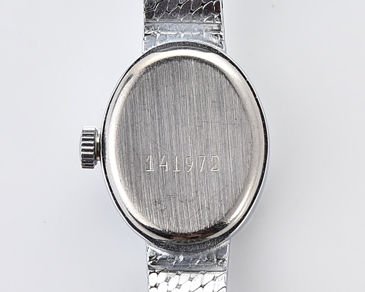 CHAIKA vintage wristwatch for ladies