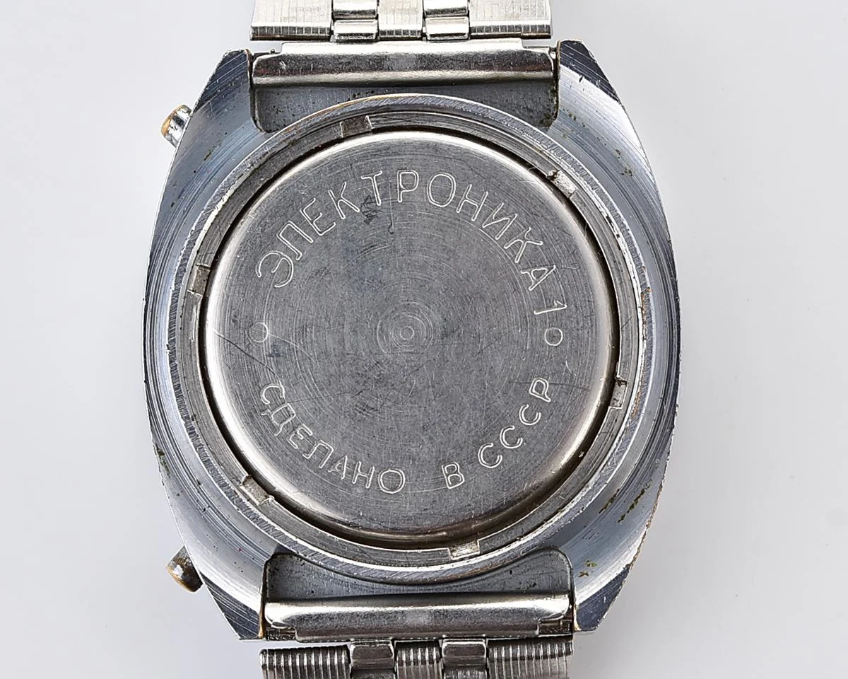 First Red LED Digital Vintage USSR Wristwatch Electronika E-1 Pulsar!