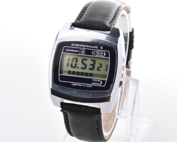 Large vintage USSR digital watch Electronika 5