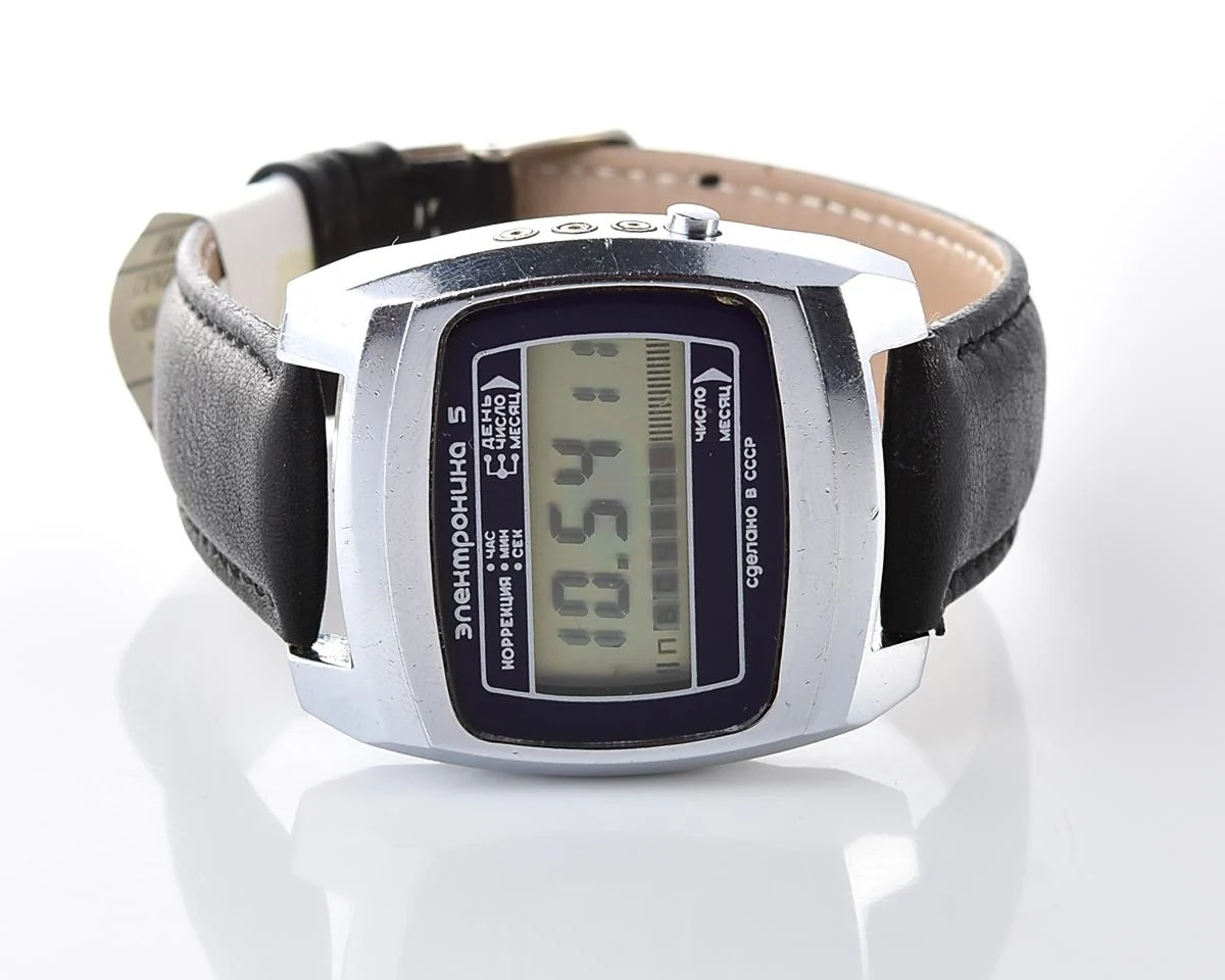 Large vintage USSR digital watch Electronika 5