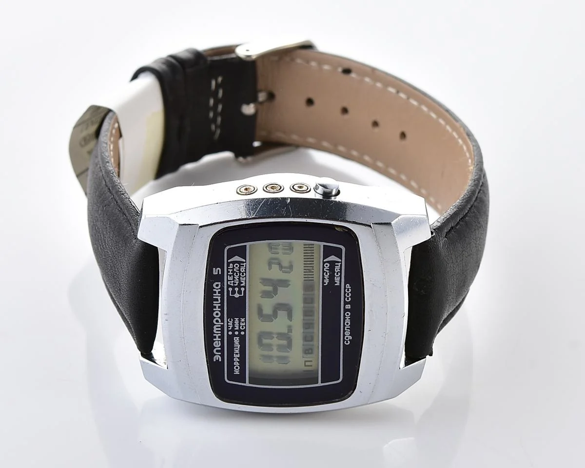 Large vintage USSR digital watch Electronika 5