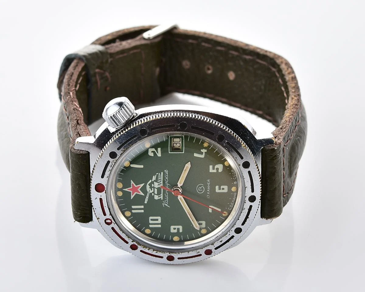 Vostok Commander's mechanical wristwatch - Komandirskie Tank!