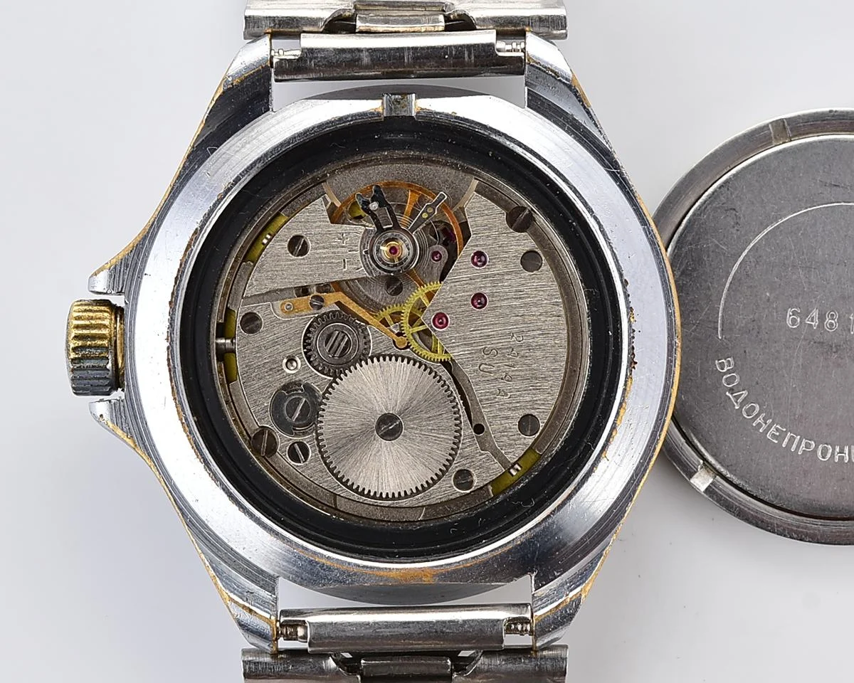 Vostok Komandirskie TANK mechanical watch limited series – “Zakaz MO CCCP”