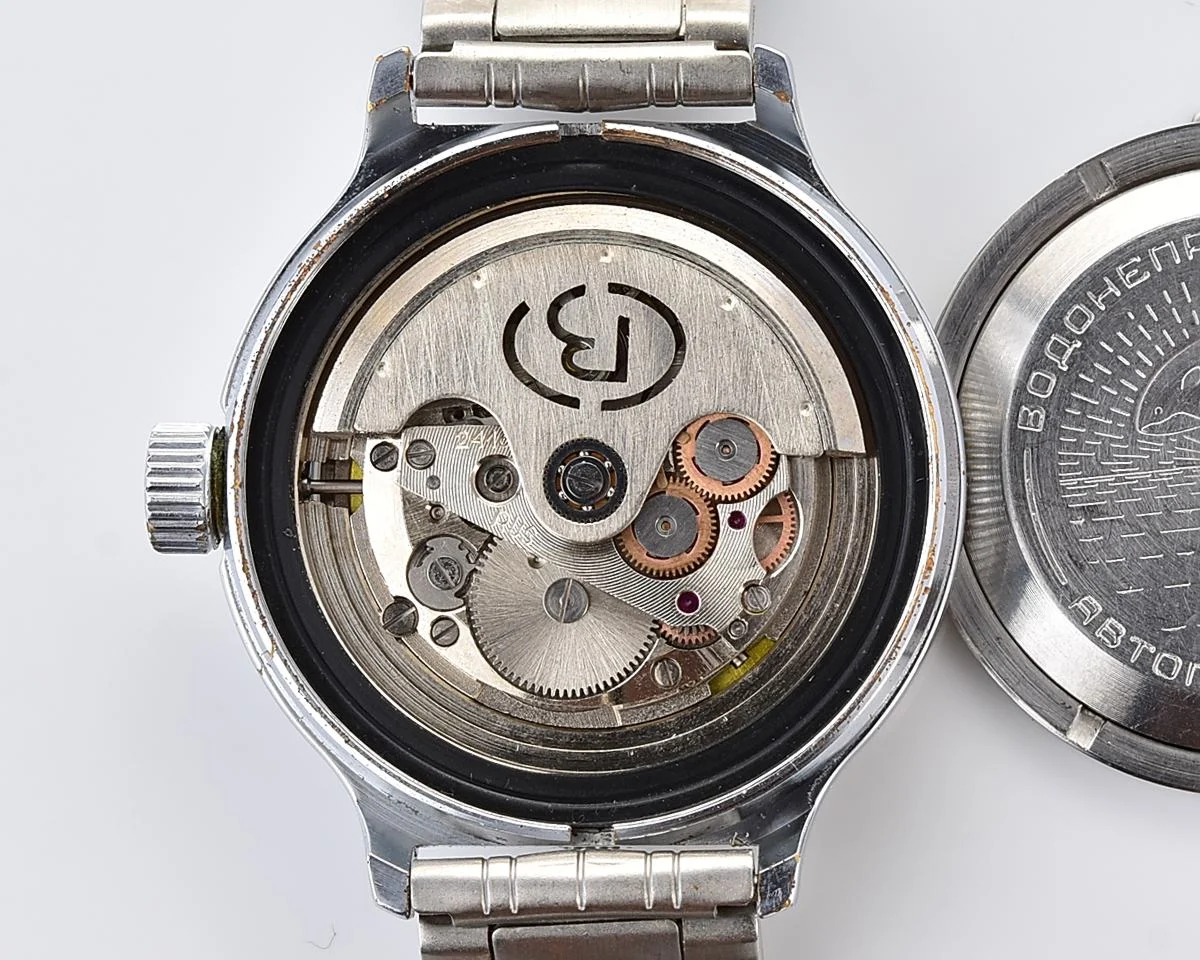 Vostok Amphibia with self-winding mechanical movement feat. Admiral Kuznetsov aircraft carrier