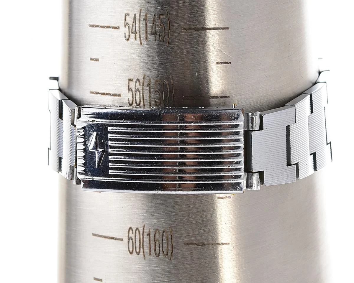 Soviet LUCH wristwatch with quartz movement