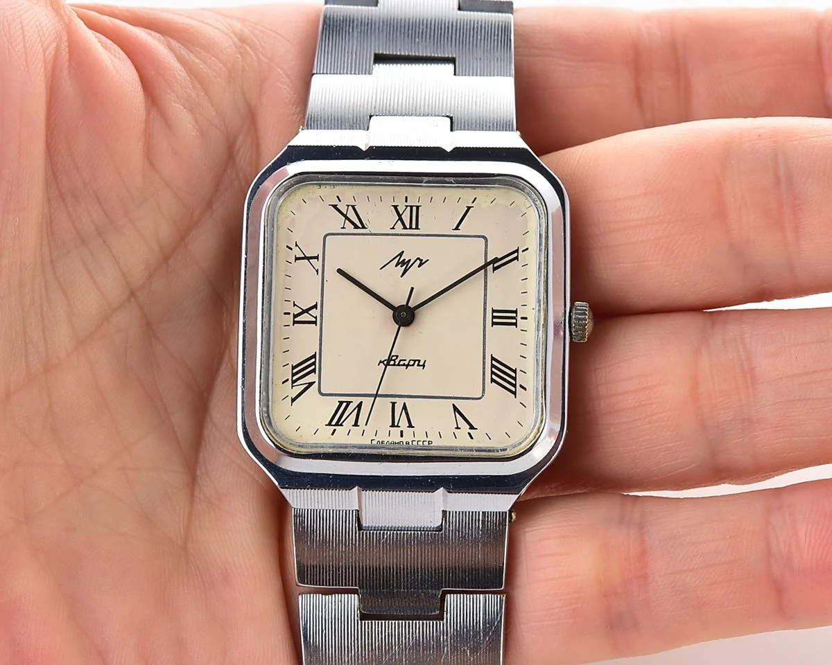 Soviet LUCH wristwatch with quartz movement