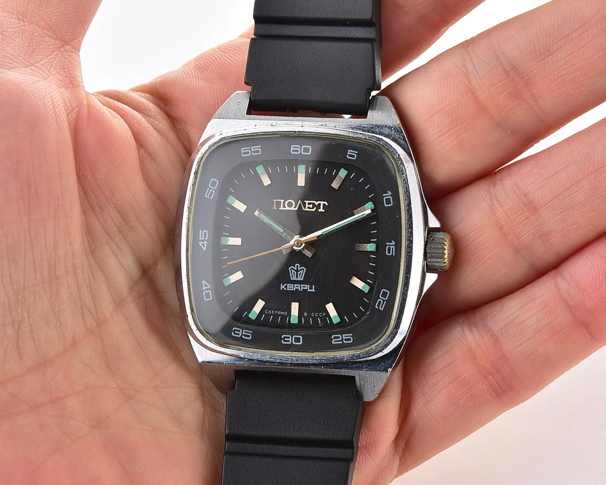 Large soviet POLJOT watch with automatic quartz movement