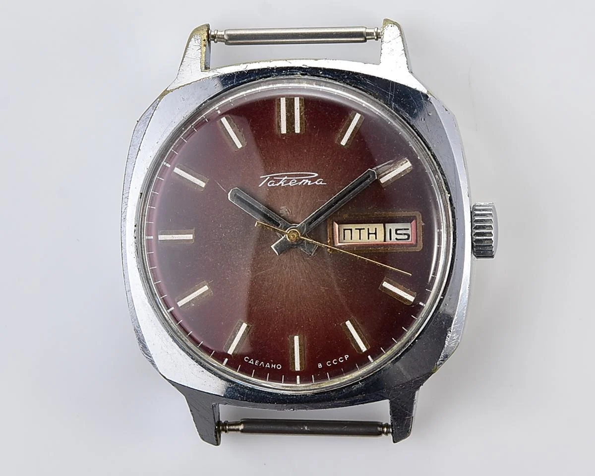 Soviet mechanical Raketa with automatic self winding movement