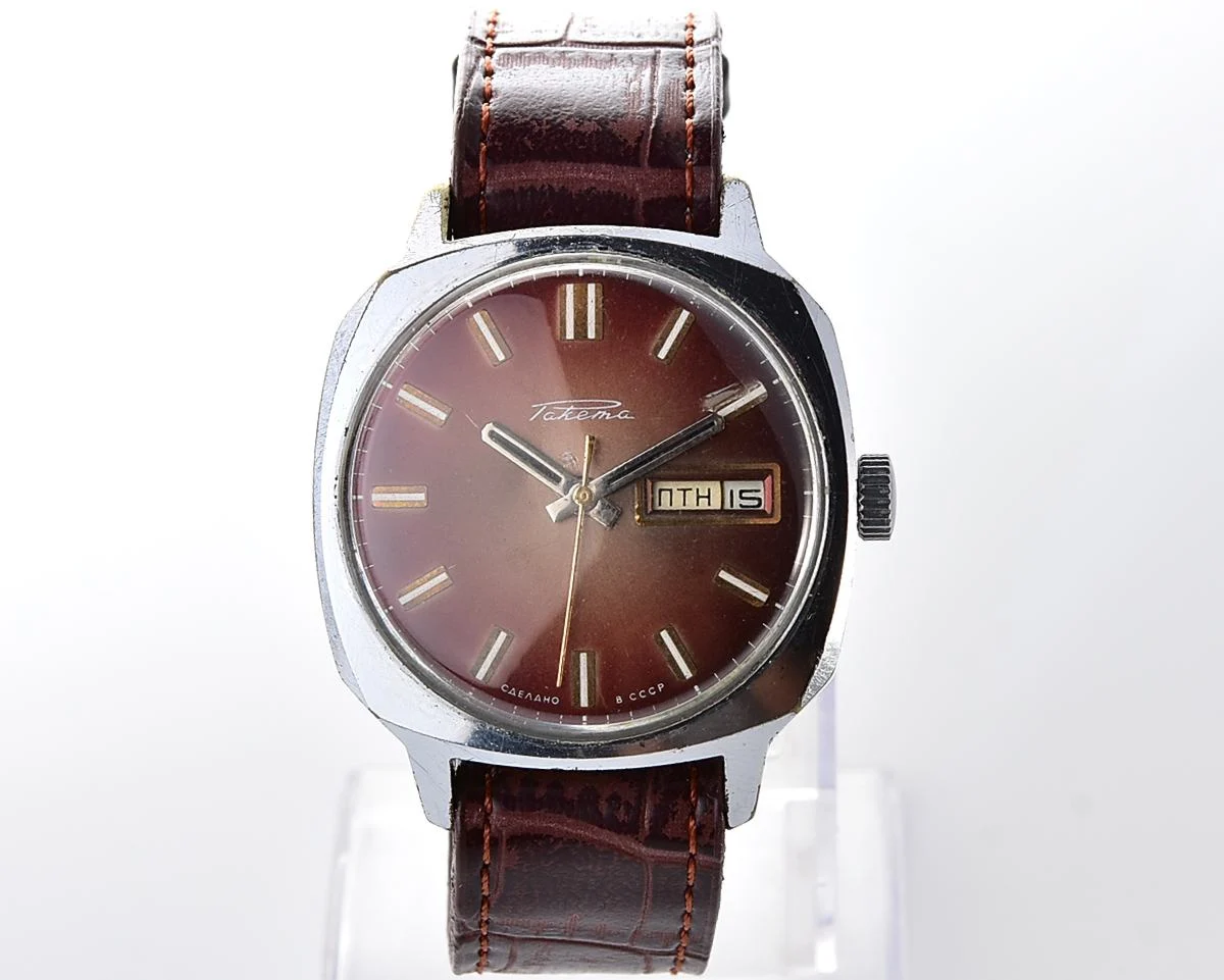 Soviet mechanical Raketa with automatic self winding movement