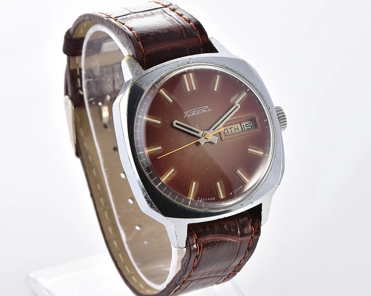 Soviet mechanical Raketa with automatic self winding movement