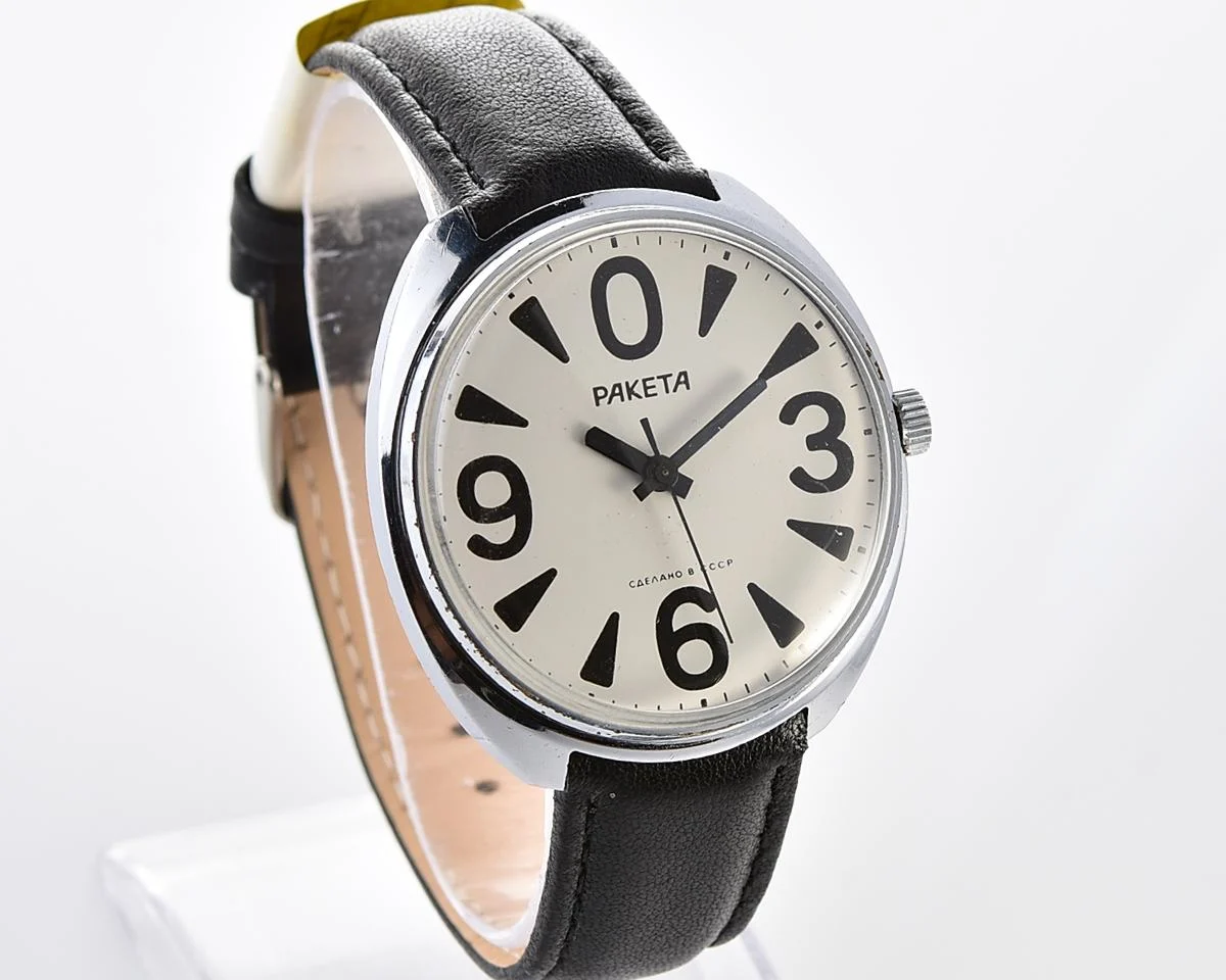 Vintage Soviet mechanical wristwatch Raketa "Big Zero"