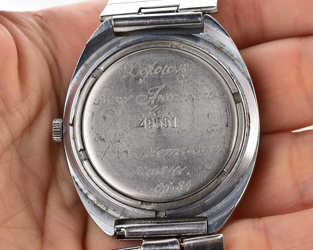Vintage soviet RAKETA "military" quartz wristwatch