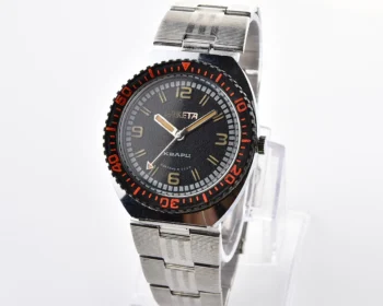 Vintage soviet RAKETA "military" quartz wristwatch