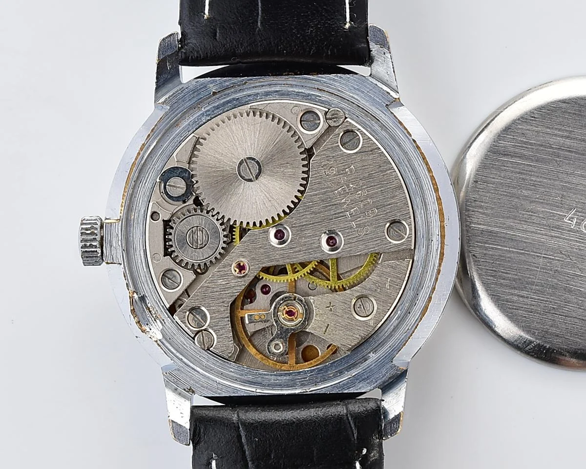 Vintage Soviet Raketa "big zero" - the illusive smaller version!