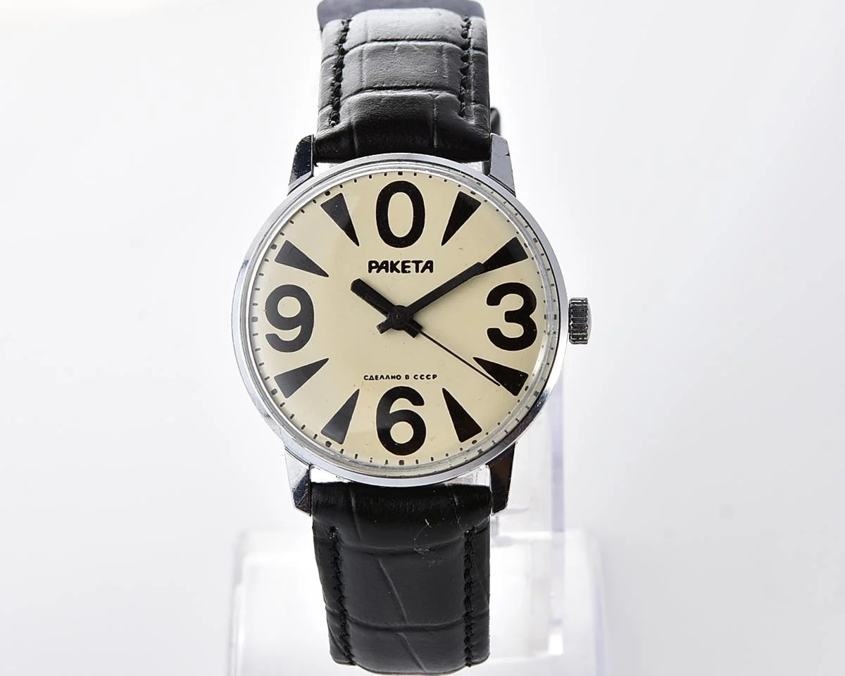 Vintage Soviet Raketa "big zero" - the illusive smaller version!