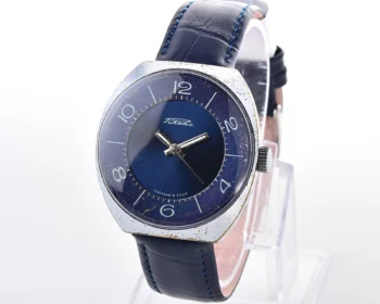 Vintage Raketa soviet mechanical watch with layered dial