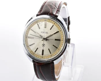 Large vintage RAKETA mechanical watch
