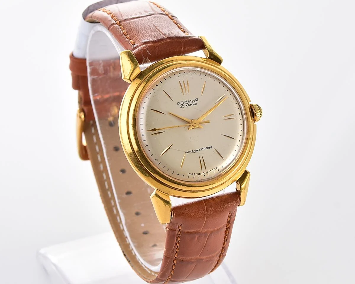 Rodina gold-plated Soviet mechanical watch with automatic self winding movement