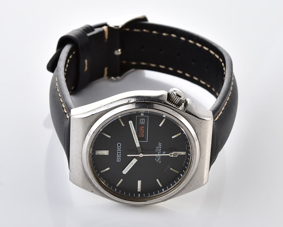 Vintage Seiko SilverWave – Black Sunburst Day-Date Automatic from July 1978