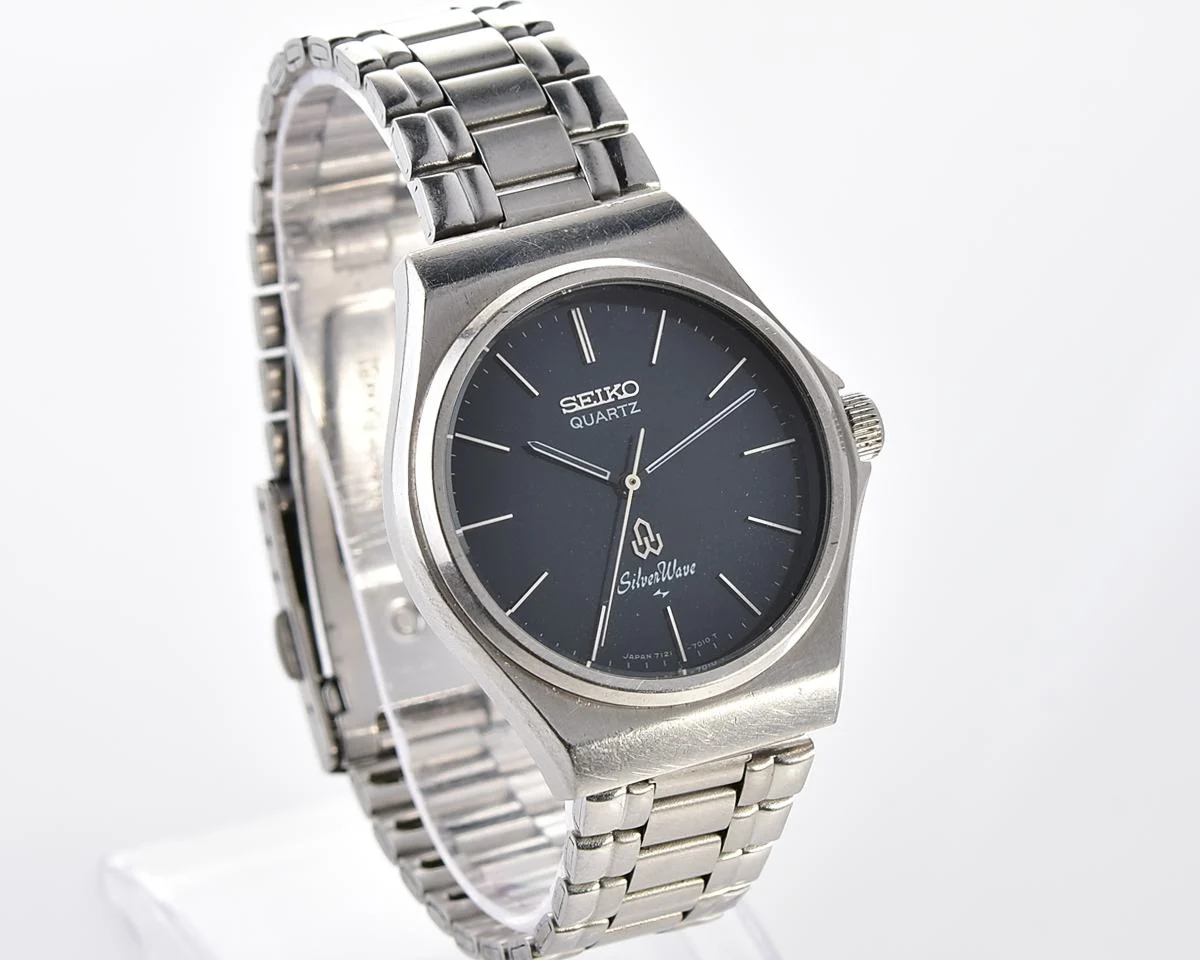 Vintage Seiko Quartz SilverWave – Deep Blue Sunburst from October 1979
