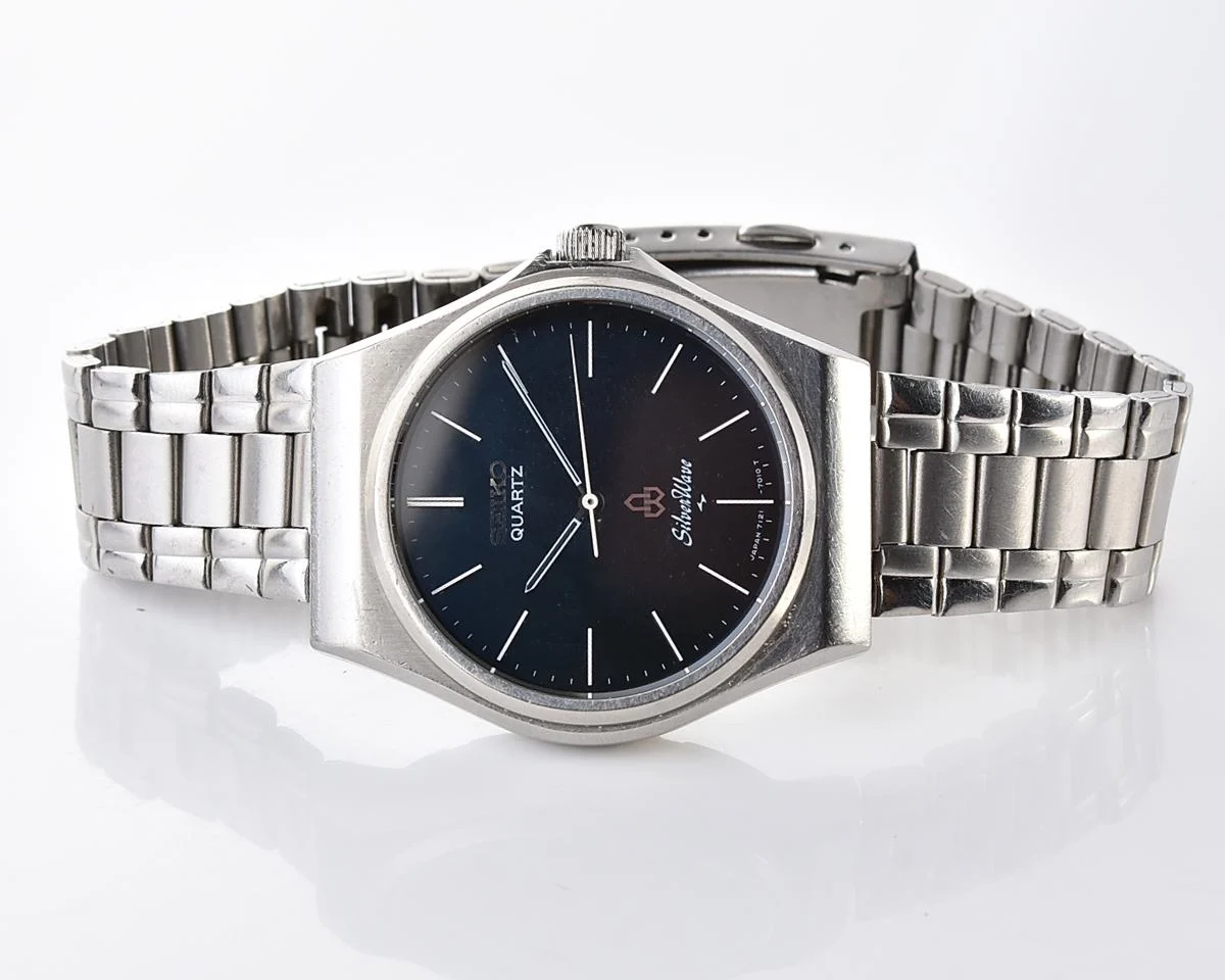 Vintage Seiko Quartz SilverWave – Deep Blue Sunburst from October 1979