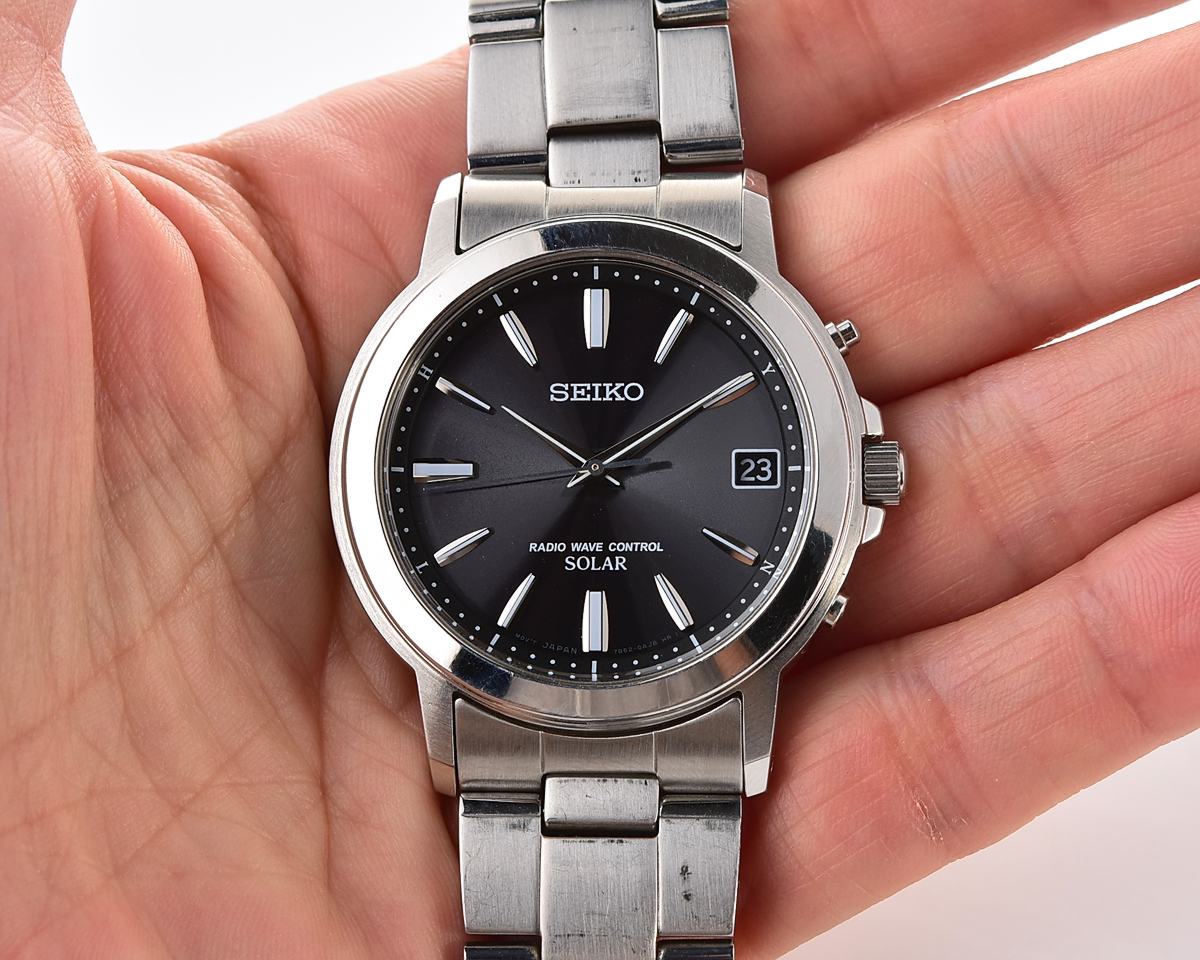 Seiko "Radio Wave Control" Solar JDM Exclusive - light-powered watch with automatic atomic time synchronization