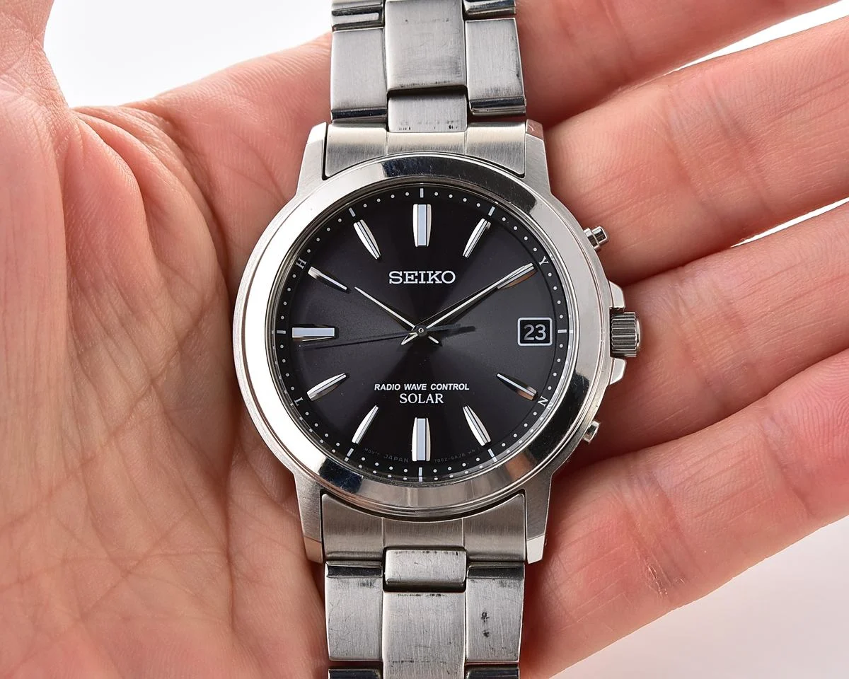 Seiko "Radio Wave Control" Solar JDM Exclusive - light-powered watch with automatic atomic time synchronization