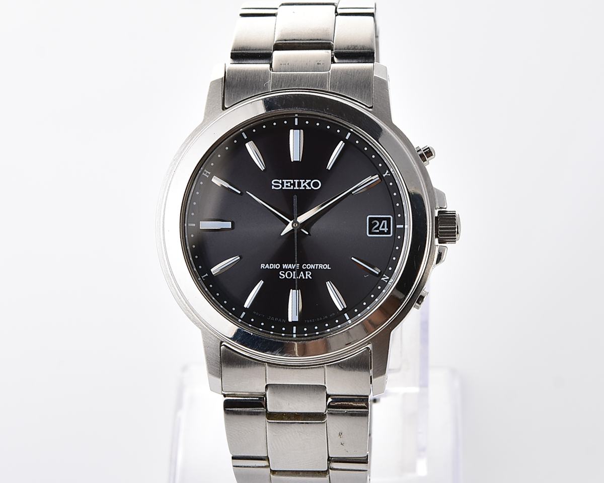 Seiko "Radio Wave Control" Solar JDM Exclusive - light-powered watch with automatic atomic time synchronization
